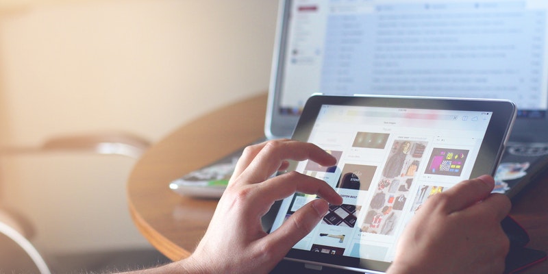 WEBSHOPPERS-2017-Como-os-clientes-online-fazem-compras-via-ecommerce-no-Brasil WEBSHOPPERS-2017-Como-os-clientes-online-fazem-compras-via-ecommerce-no-Brasil